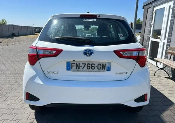 Toyota Yaris cena 31900 przebieg: 45000, rok produkcji 2020 z Żary małe 277